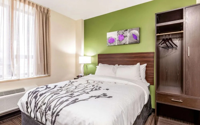 Van Wyck Hotel & Suites Near JFK Airport