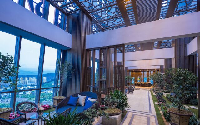 Dali International Hotel
