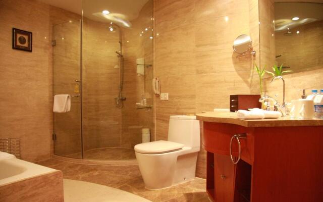 Runyang Huanlong Hotel