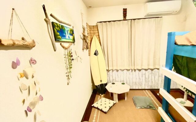 Guest House Waraenmon - Hostel