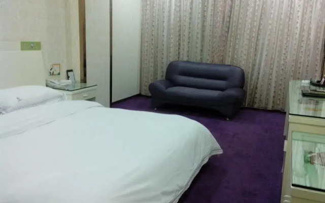 Shuiyue Qinghua Hotel Jingjiang