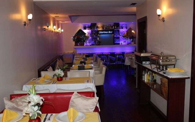 Glorina Hotel
