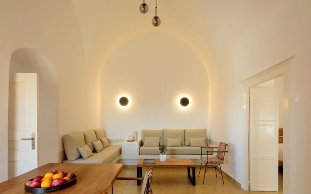 Diva Santorini Luxury Villa