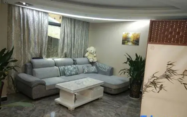 Jishou Runyuan Theme Hotel