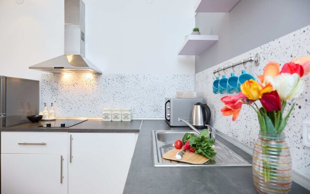 Apartment Aria