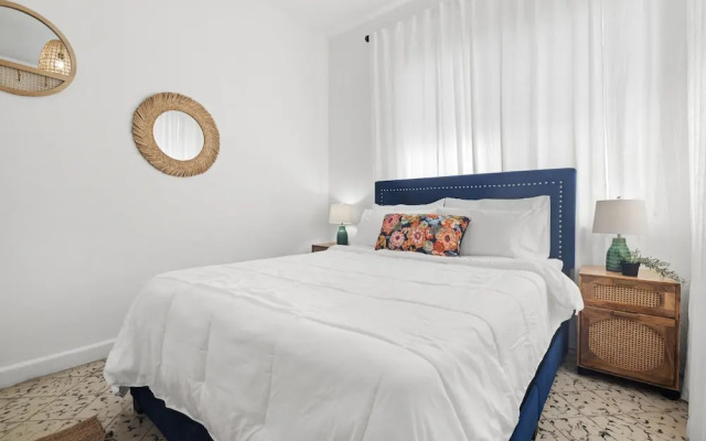 Otium Rentals Historic and Vibrant Apartment