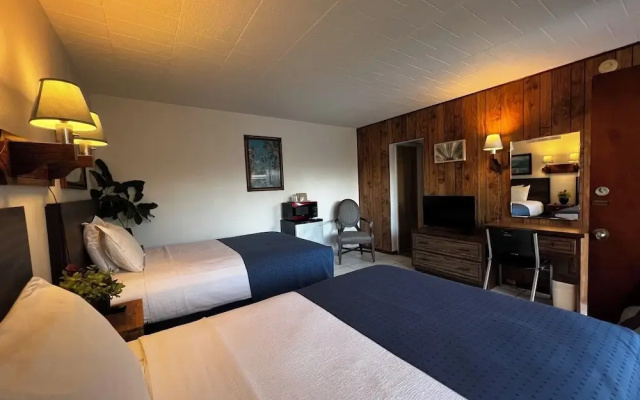 Nocturne Motel