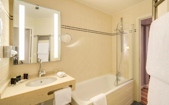 Le Relais Montmartre