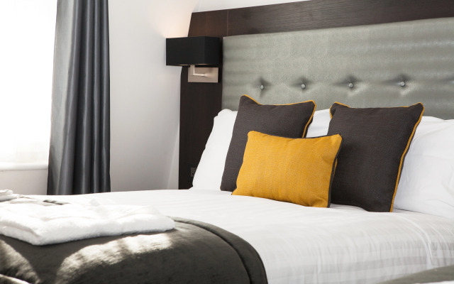 The Tudor Inn Hotel