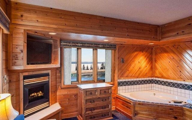 Voyageur Lakewalk Inn