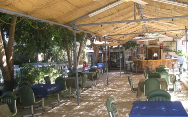 Rezeiky Hotel And Camp Luxor