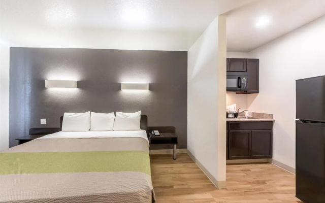 Studio 6 San Antonio, Tx - Fort Sam Houston Area