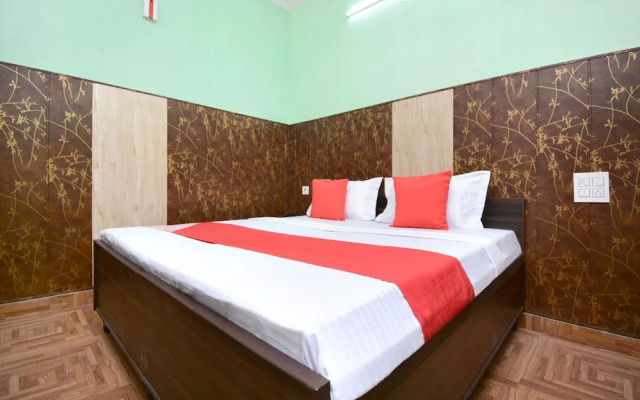 OYO 28097 Hotel Park View