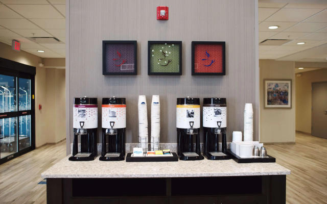 Hampton Inn & Suites Des Moines/Urbandale