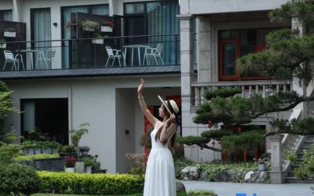 Yunshang Grassland Yinshe Courtyard Meisu