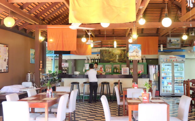 Central Night Hotel