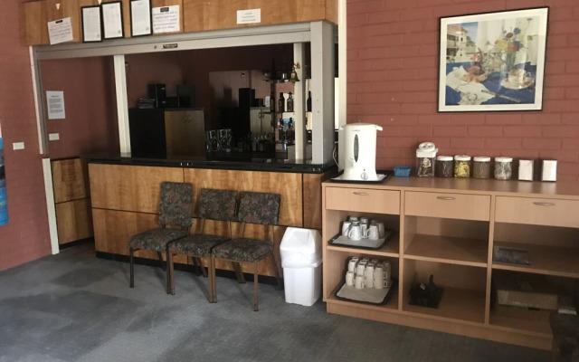 Snowy Mountains Coach and Motor Inn