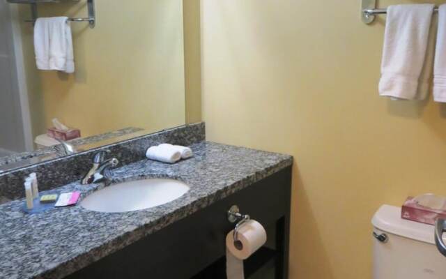 Super 8 Saskatoon Near Downtown