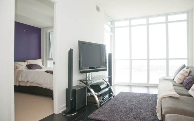 Sun Suites - Lakeview Suites offered by Short Term Stays
