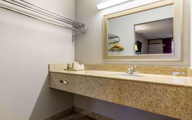 Econo Lodge Seymour
