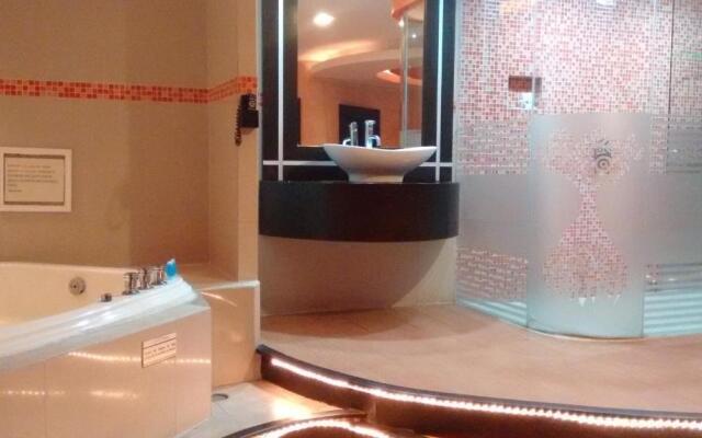 Motel Suites Xiu