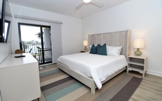 Shipwatch Riverside E204