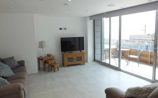 Waters Edge 10