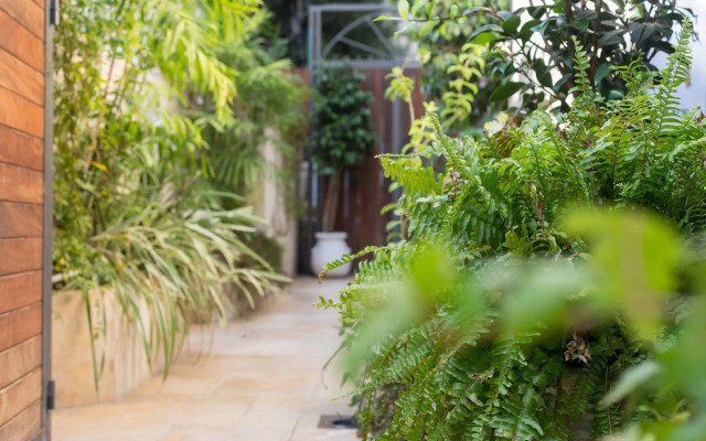 Dizengoff Suites Hotel