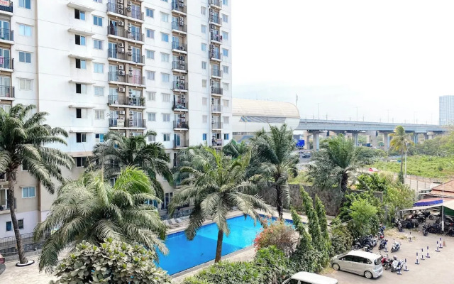 Warm And Cozy 2Br Mutiara Bekasi Apartment