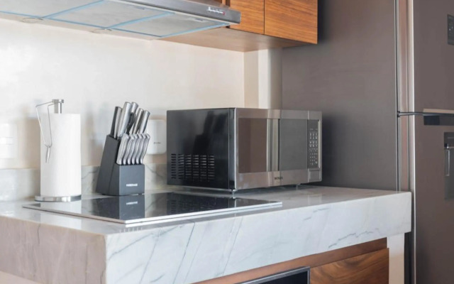 Exclusive 2BR Penthouse & Rooftop Pool, Aldea Zama