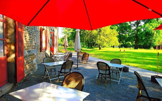 Domaine de La Briandais, a place of electromagnetic sobriety