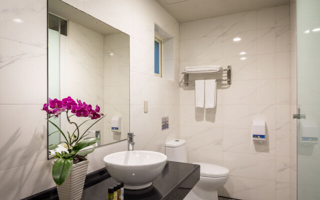 Sparkle Hotel Taipei Bridge