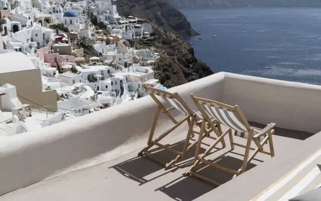 Spitia Santorini