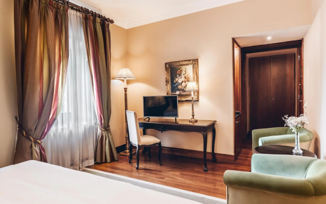 Convento do Espinheiro, Historic Hotel & Spa