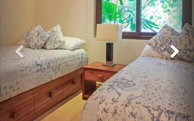 Stunning Four Bedroom House With Ocean Views and Whales