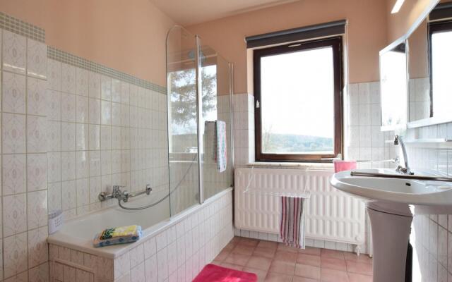 Holiday Home in Porcheresse Near Hiking Trails
