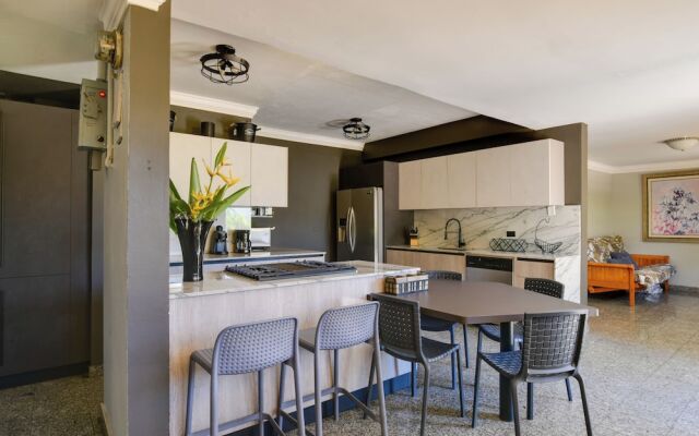 Private Heated Pool: Walk to Isla Verde Beach