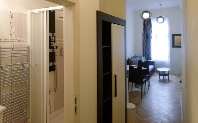 Black & White Apartment by Wenceslas Sq.