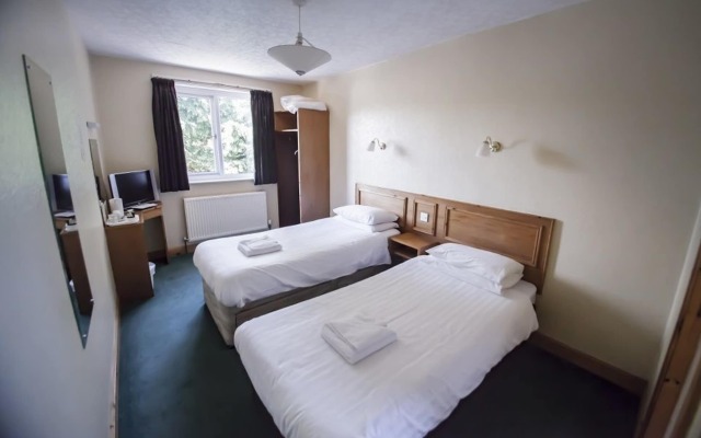 The Kinmount Hotel