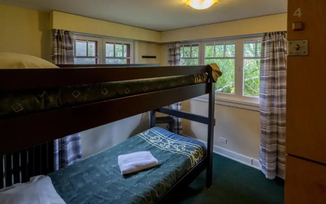 HI-Penticton Hostel