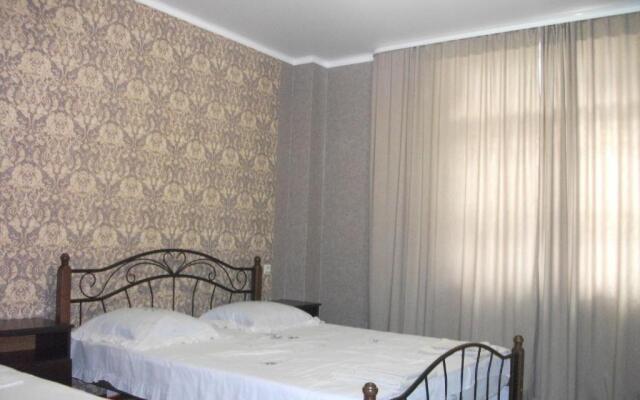 Guesthouse on Kabardinskaya 139a