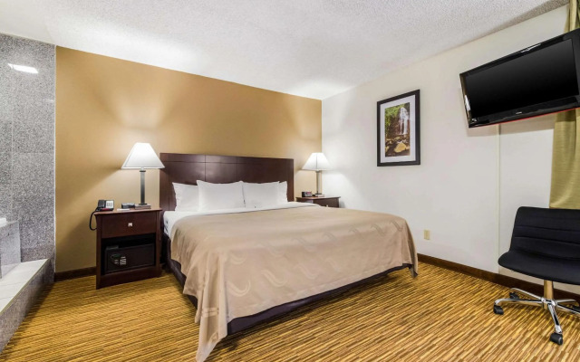 Quality Inn & Suites Lacey Olympia