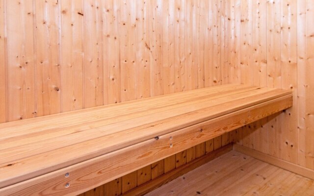 6 Person Holiday Home in Hemmet