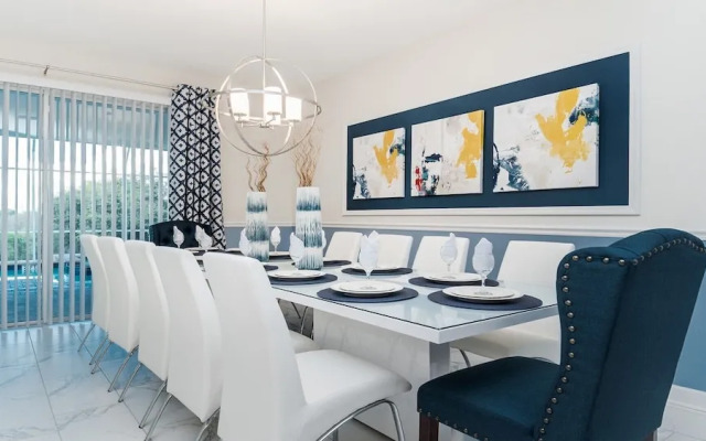 Opulent Retreat With Pool & Fast Wifi Near Disney