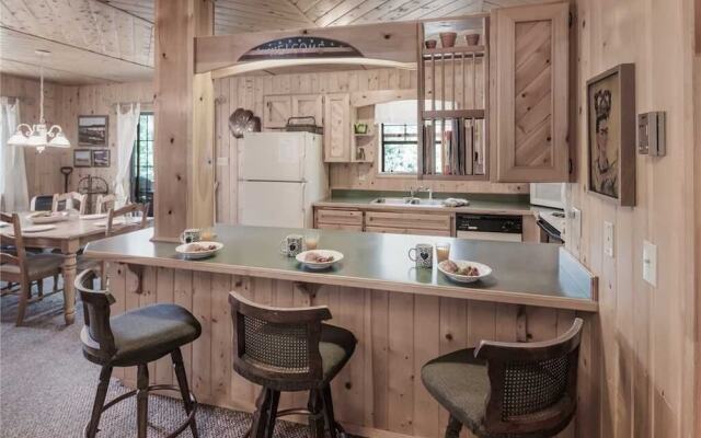 123 Rising Hill - Two Bedroom Cabin