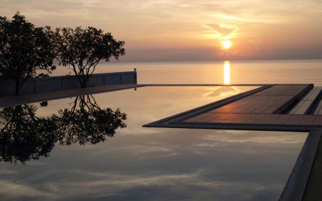 2-Bedroom Khanom Beach Ocean Front Condo