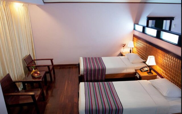 Hotel Zwekabin