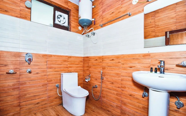 Hotel The Varuni Mcleodganj Near Temple