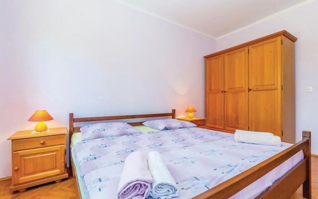Nice Home in Malinska With Wifi and 3 Bedrooms