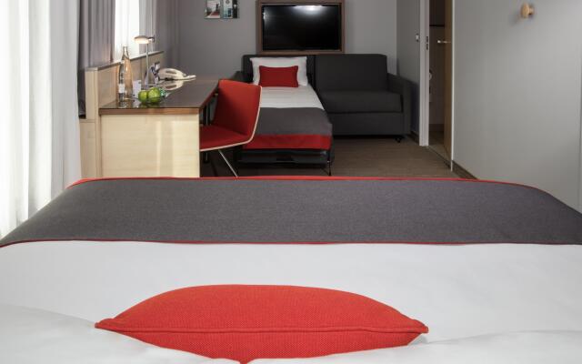 Holiday Inn Express Toulouse Airport by IHG